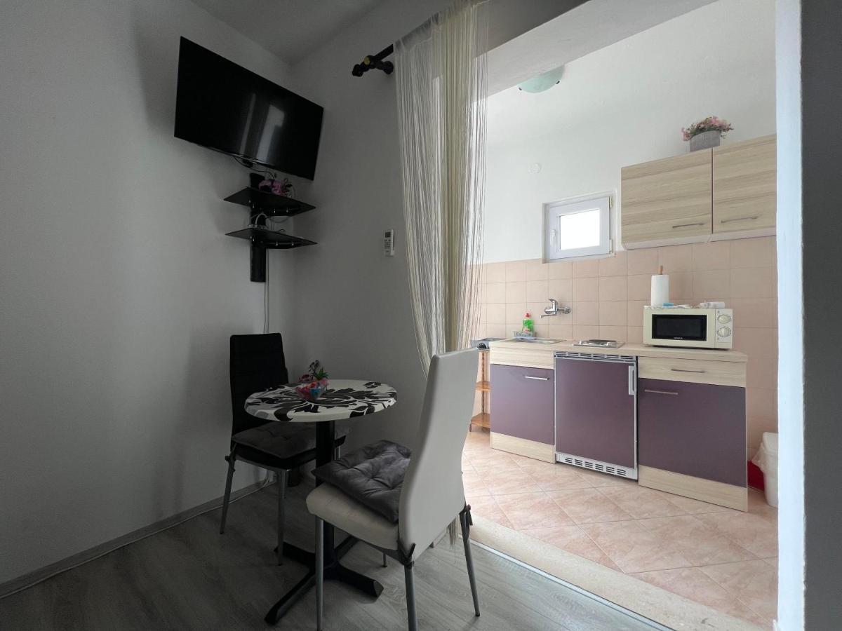 Apartment Lira 2 มลินี ภายนอก รูปภาพ
