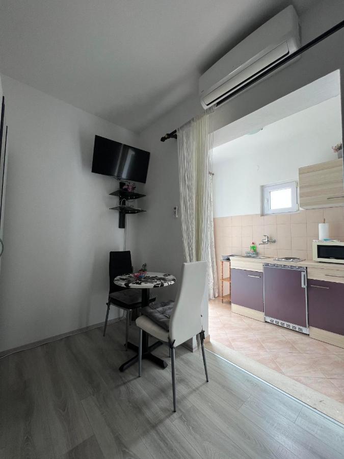 Apartment Lira 2 มลินี ภายนอก รูปภาพ